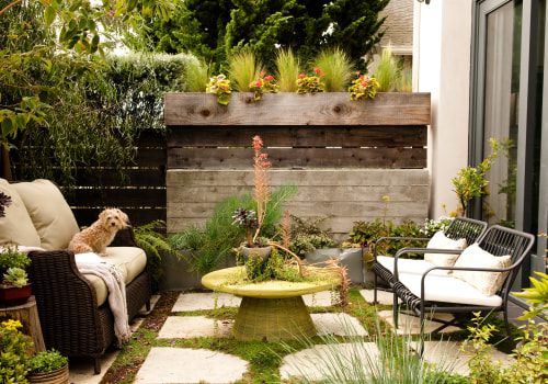 Maximizing Your Small Garden or Patio Space with Décor